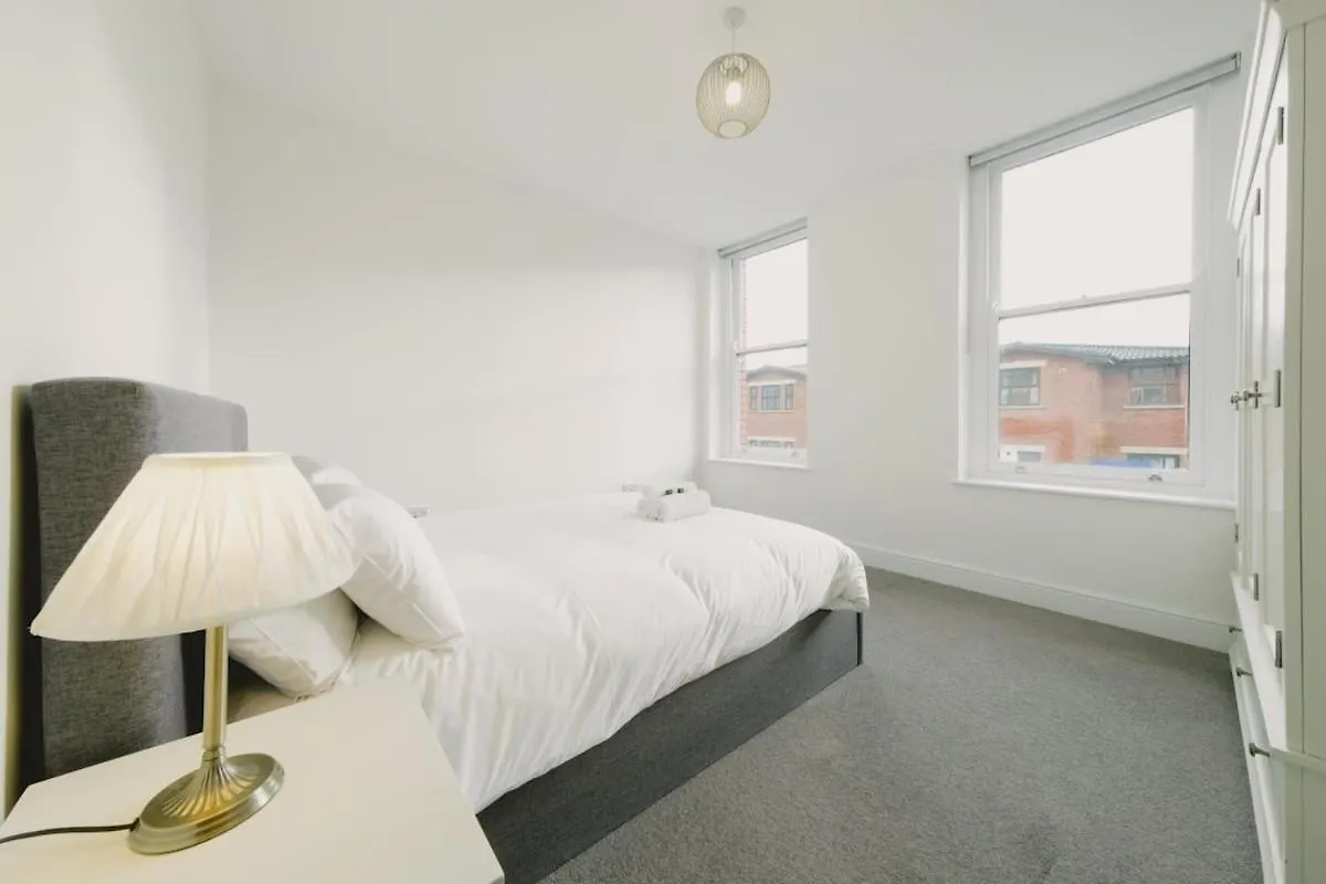 West Street 194- Hopewell Apartment Bristol