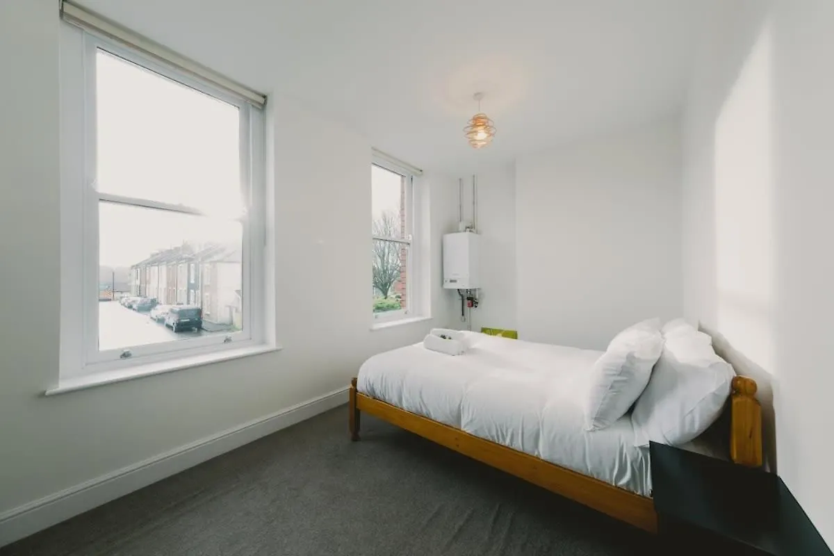 West Street 194- Hopewell Apartment Bristol
